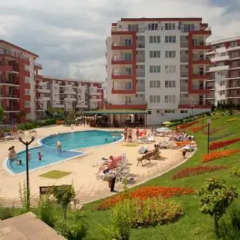 Отель Marina and Panorama Fort Apartments Болгария, Елените - отзывы, цены и фото номеров - забронировать отель Marina and Panorama Fort Apartments онлайн бассейн фото 3