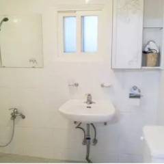 Отель Sinchon Alpha Guest House 4 ванная
