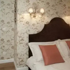 Отель Writers Apartment Литва, Вильнюс - 2 отзыва об отеле, цены и фото номеров - забронировать отель Writers Apartment онлайн комната для гостей фото 3