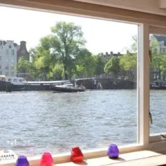 Отель Rent A Houseboat пляж