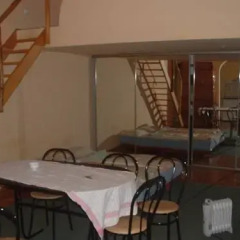 Artificial Hostel питание
