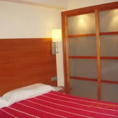 Отель Astuy Apartamentos Арнуэро детские мероприятия фото 2