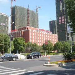 Отель Ibis Hangzhou Xiasha парковка