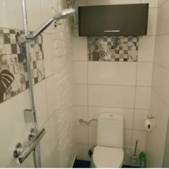 Отель Apartament Katowice Nikiszowiec Хожув ванная