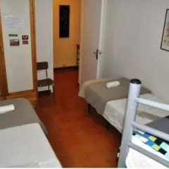 Отель Pintor Pahissa Rooms Испания, Барселона - отзывы, цены и фото номеров - забронировать отель Pintor Pahissa Rooms онлайн комната для гостей фото 3