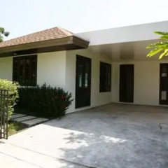 Отель Ratchamaka Villa парковка