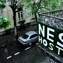 Nest Hostel парковка