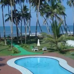 Отель Life Ayurveda Resort бассейн