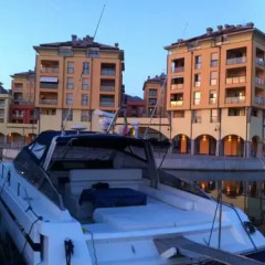 Отель Boats & Breakfast Genova 2 Генуя