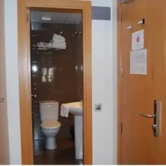 Отель Hostal Las Flores Испания, Барселона - отзывы, цены и фото номеров - забронировать отель Hostal Las Flores онлайн сауна