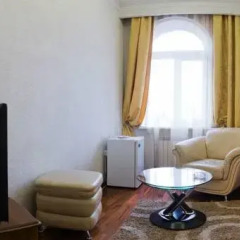 Гостиница Zhemchuzhina Hotel в Новосибирске отзывы, цены и фото номеров - забронировать гостиницу Zhemchuzhina Hotel онлайн Новосибирск комната для гостей фото 2