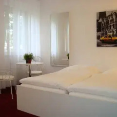 Отель Victoria - Berlin Charlottenburg and Sc Германия, Берлин - отзывы, цены и фото номеров - забронировать отель Victoria - Berlin Charlottenburg and Sc онлайн комната для гостей фото 2