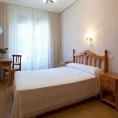 Отель Hostal Union Испания, Мадрид - отзывы, цены и фото номеров - забронировать отель Hostal Union онлайн комната для гостей фото 2