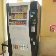 Отель Comfort Inn At LaGuardia Airport США, Нью-Йорк - отзывы, цены и фото номеров - забронировать отель Comfort Inn At LaGuardia Airport онлайн банкомат