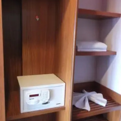Отель Lamai Plaza Residence сейф в номере