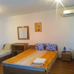 Отель Burgas Rooms and Studios комната для гостей фото 3