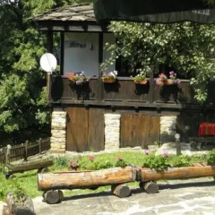 Отель Dzhelepova Guest House- Pool Access Болгария, Боженци - отзывы, цены и фото номеров - забронировать отель Dzhelepova Guest House- Pool Access онлайн питание