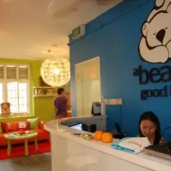 A Beary Good Hostel Сингапур интерьер отеля