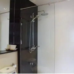 Апартаменты Zodiac Seaview@Patong Apartment Service ванная фото 3