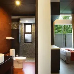 Отель Tachawan Resort & Restaurant ванная