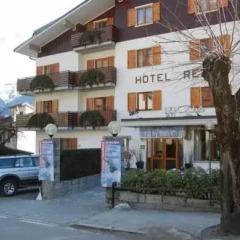 Hotel Rezia Киеза-ин-Вальмаленко парковка