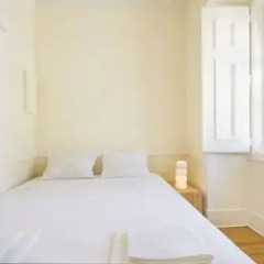 Отель ShortStayFlat Prime Location - Bairro Alto Португалия, Лиссабон - отзывы, цены и фото номеров - забронировать отель ShortStayFlat Prime Location - Bairro Alto онлайн комната для гостей фото 5