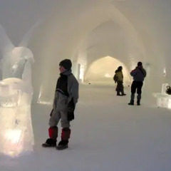 Отель Kakslauttanen Arctic Resort - Igloos and Chalets