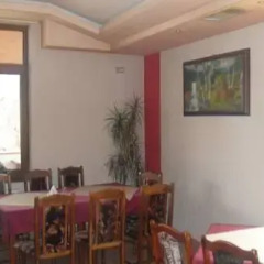 Отель Family Hotel Piccadilly Болгария, Смолян - отзывы, цены и фото номеров - забронировать отель Family Hotel Piccadilly онлайн питание
