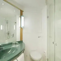 Отель Ibis Palacio De Congresos ванная фото 2