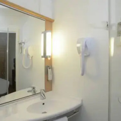 Отель ibis Merida ванная фото 2
