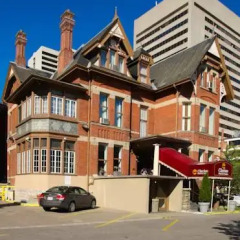 Отель Clarion Hotel & Suites Selby-Toronto Канада, Торонто - отзывы, цены и фото номеров - забронировать отель Clarion Hotel & Suites Selby-Toronto онлайн парковка