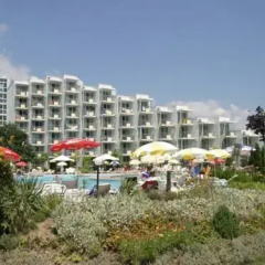 Отель Laguna Beach Болгария, Албена - отзывы, цены и фото номеров - забронировать отель Laguna Beach онлайн бассейн фото 2