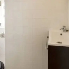 Отель Rent4days Oliveirinha Apartments Португалия, Лиссабон - отзывы, цены и фото номеров - забронировать отель Rent4days Oliveirinha Apartments онлайн ванная