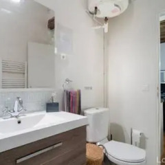 Отель Louvre - Tuileries Gardens Apartment Франция, Париж - отзывы, цены и фото номеров - забронировать отель Louvre - Tuileries Gardens Apartment онлайн ванная фото 2
