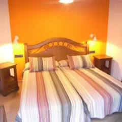 Отель Apartamentos El Pozo Испания, Аинса - отзывы, цены и фото номеров - забронировать отель Apartamentos El Pozo онлайн комната для гостей фото 3