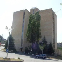 Debed Hotel Алаверди парковка