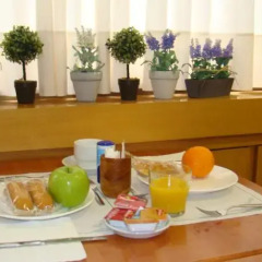 Отель Hostal Baler Испания, Барселона - отзывы, цены и фото номеров - забронировать отель Hostal Baler онлайн в номере