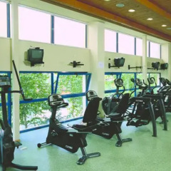 Maxi Park Hotel & Apartments София фитнесс-зал