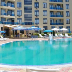 Отель Апарт Отель Рейнбол Болгария, Солнечный берег - отзывы, цены и фото номеров - забронировать отель Апарт Отель Рейнбол онлайн бассейн фото 3