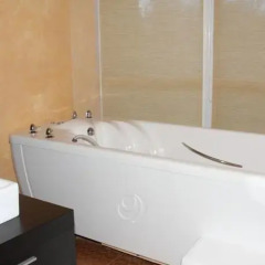 Отель Aparthotel Marina Holiday Club & SPA - All Inclusive Болгария, Поморие - отзывы, цены и фото номеров - забронировать отель Aparthotel Marina Holiday Club & SPA - All Inclusive онлайн ванная