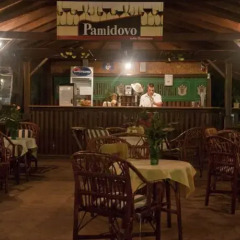 Sunny Varshava Hotel гостиничный бар