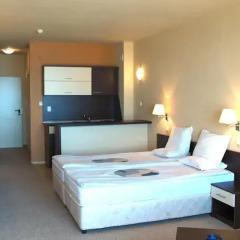 Отель Carina Beach Aparthotel - Free Private Beach комната для гостей