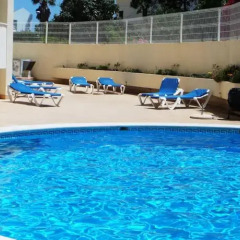 Отель Apartamentos Turisticos Algarve Mor Португалия, Портимао - отзывы, цены и фото номеров - забронировать отель Apartamentos Turisticos Algarve Mor онлайн бассейн