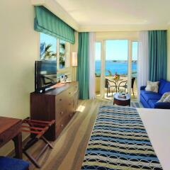 Alexander The Great Beach Hotel комната для гостей