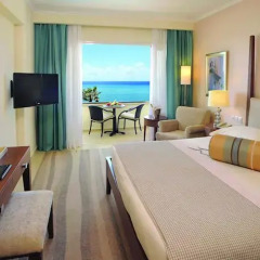 Alexander The Great Beach Hotel комната для гостей фото 4
