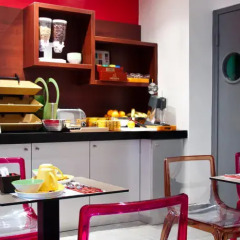 Отель Ibis Styles Pigalle Montmartre Париж питание фото 3