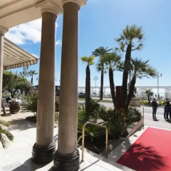 Отель Hôtel Vacances Bleues Le Royal Франция, Ницца - 4 отзыва об отеле, цены и фото номеров - забронировать отель Hôtel Vacances Bleues Le Royal онлайн фото 3