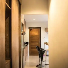 Апартаменты Byg Boutique Service Apartment At Kamala фитнесс-зал