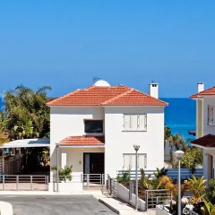 Отель 28 Athena Beach Villa