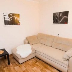 Apart-Hotel Home Hotel na 70 let Oktyabrya комната для гостей фото 2